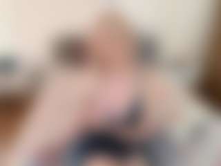 mirelasilver's Live Sex Cam Show