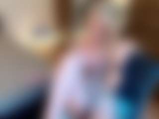 Live cam show with mirelasilver - Strip Mature on Mixed Magazine Live
