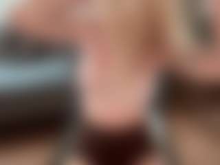 mirelasilver's Live Sex Cam Show