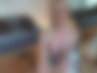 mirelasilver's Live Sex Cam Show