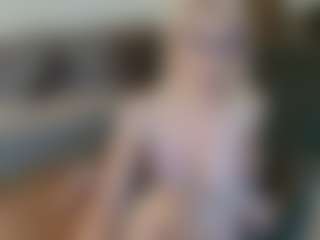 mirelasilver's Live Sex Cam Show