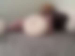 mirelasilver's Live Sex Cam Show