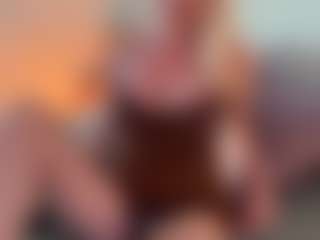mirelasilver's Live Sex Cam Show