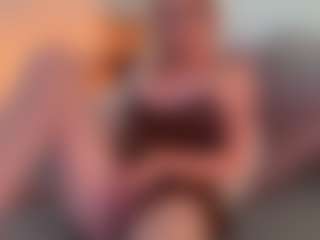 mirelasilver's Live Sex Cam Show