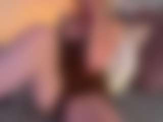 mirelasilver's Live Sex Cam Show
