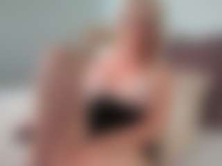 mirelasilver's Live Sex Cam Show