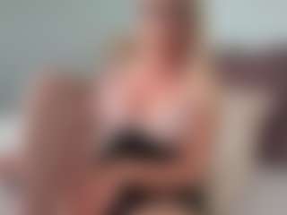 mirelasilver's Live Sex Cam Show