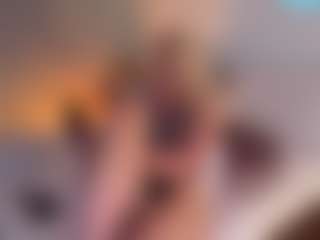 mirelasilver's Live Sex Cam Show