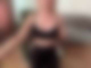 mirelasilver's Live Sex Cam Show