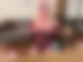 mirelasilver's Live Sex Cam Show