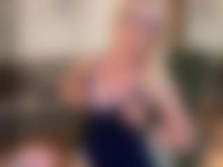 mirelasilver's Live Sex Cam Show