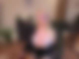 mirelasilver's Live Sex Cam Show