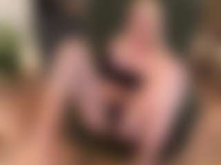 mirelasilver's Live Sex Cam Show