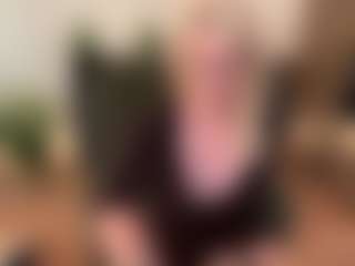 mirelasilver's Live Sex Cam Show