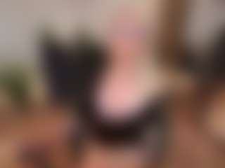 mirelasilver's Live Sex Cam Show