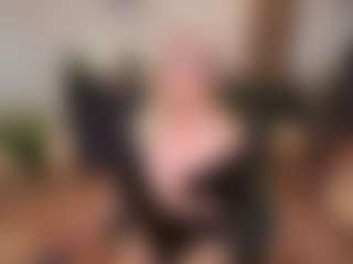 mirelasilver's Live Sex Cam Show