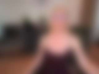 Live cam show with mirelasilver - Dildo Or Vibrator MILF on Camsoda