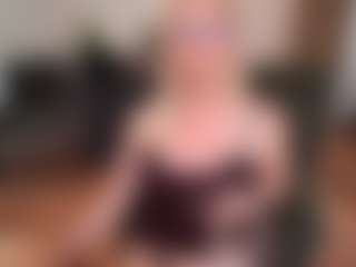 Live cam show with mirelasilver - Mature on WildCum