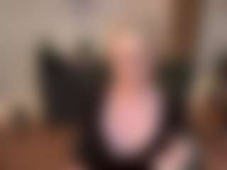mirelasilver's Live Sex Cam Show