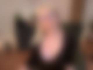 mirelasilver's Live Sex Cam Show