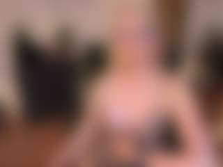 mirelasilver's Live Sex Cam Show