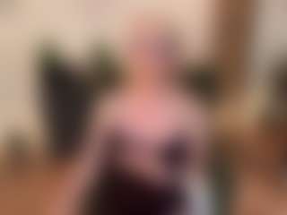 mirelasilver's Live Sex Cam Show