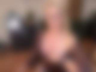mirelasilver's Live Sex Cam Show