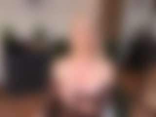 mirelasilver's Live Sex Cam Show