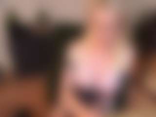 mirelasilver's Live Sex Cam Show