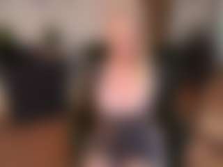 mirelasilver's Live Sex Cam Show