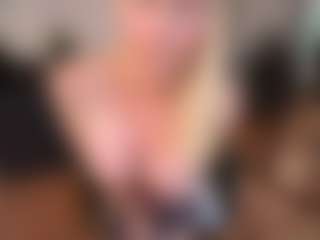 mirelasilver's Live Sex Cam Show