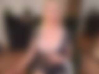 mirelasilver's Live Sex Cam Show