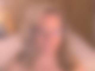 Live cam show with Arony - Blonde Hair on studioflirtlive.com