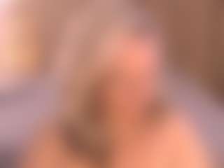 Live cam show with Arony - Green Eyes on Camiplay Live