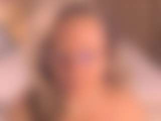 Live cam show with Arony - Granny MILF on Mixed Magazine Live