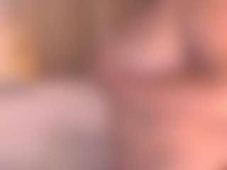 Live cam show with Arony - Blonde Hair MILF on SmokeAndPoke