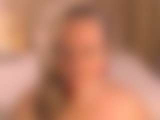 Live cam show with Arony - Asshole Mature on alttransgirls
