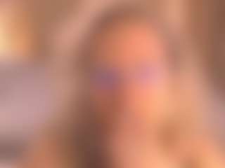 Arony's Live Sex Cam Show