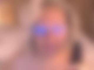 Arony's Live Sex Cam Show