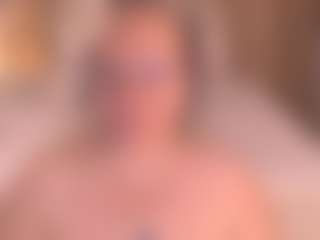 Live cam show with Arony - Granny Big Ass on CamClone