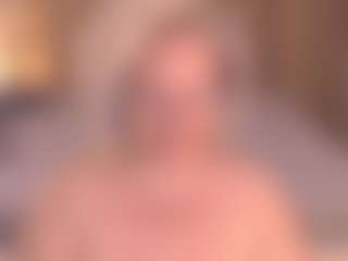 Live cam show with Arony - Blonde Hair MILF on galaxygirlnitro.com