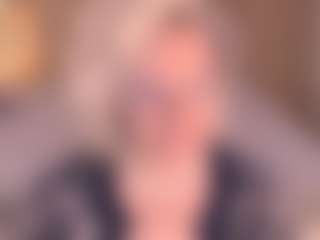 Arony MILF webcam performer live streaming