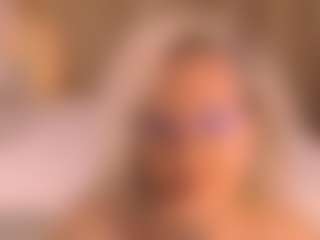 Live cam show with Arony - Blonde Hair Middle Aged on TeamSkeetLive