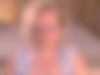 Live cam show with Arony - Granny Dildo on Mixed Magazine Live
