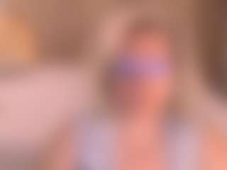 Live cam show with Arony - Gamer Mature on CamSextacy