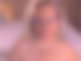 Live cam show with Arony - Spy Mature on Camsoda