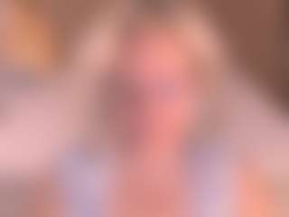 Live cam show with Arony - Bedroom on Camsoda