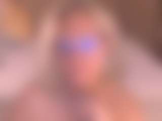Arony's Live Sex Cam Show