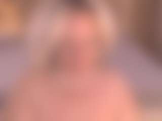 Arony's Live Sex Cam Show