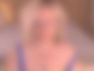 Live cam show with Arony - Granny Big Ass on Camsoda